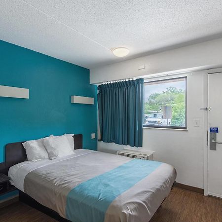 Motel 6-Overland Park, Ks Экстерьер фото
