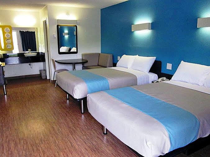 Motel 6-Overland Park, Ks Экстерьер фото
