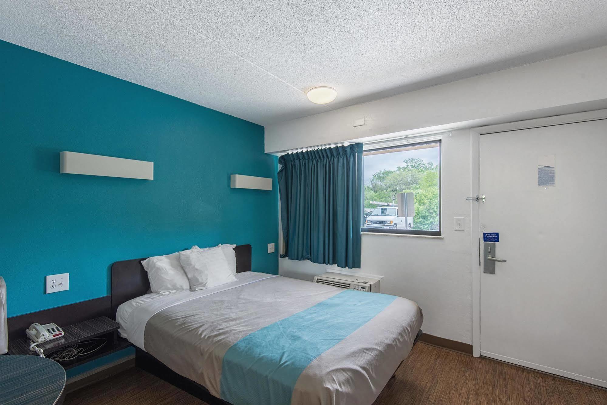 Motel 6-Overland Park, Ks Экстерьер фото