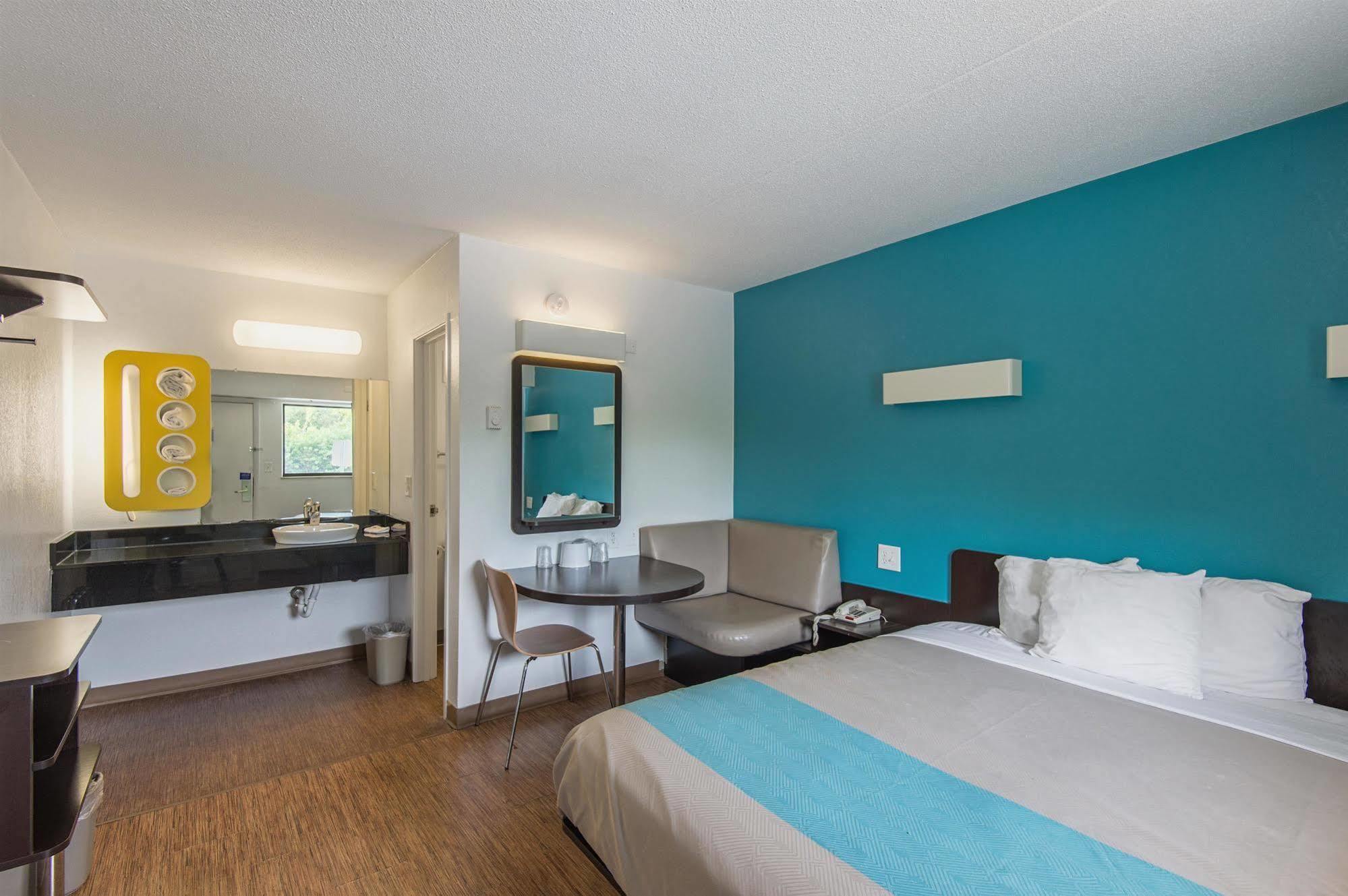 Motel 6-Overland Park, Ks Экстерьер фото